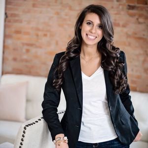 Meet your Posher, Leslie